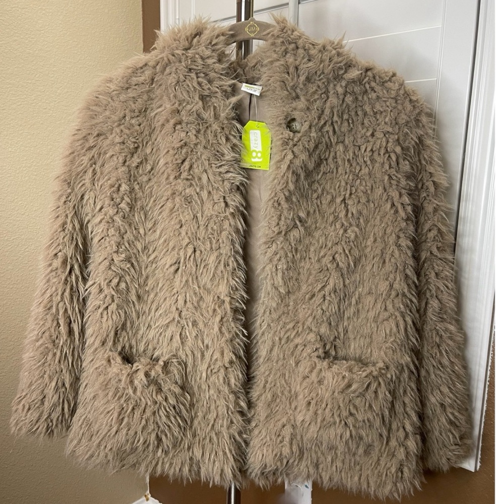 Crazy 8 Girls Faux Fur Lightweight Hooded Coat Furry Jacket Size 10/12